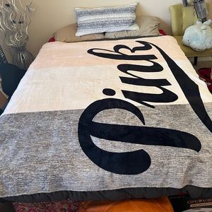 PINK Victoria secret Sherpa blanket
